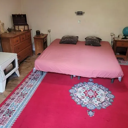 Chambre Chez L'Habitant Homestay *